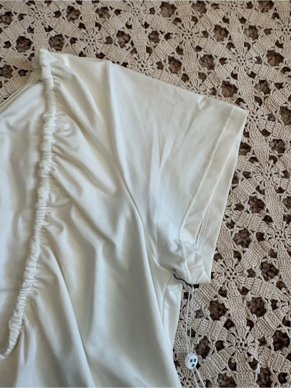 Frankie’s Bikinis Ziggy Swim Top White Size Large NWT